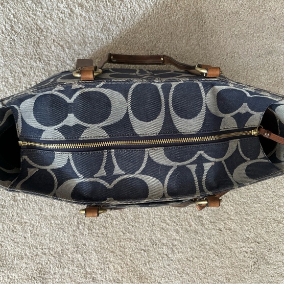 Coach signature stripe denim multifunction tote - Picture 4 of 9